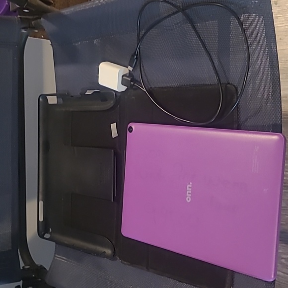 Onn purple/black electronic 10 inch tablet for school or work. - Picture 7 of 8